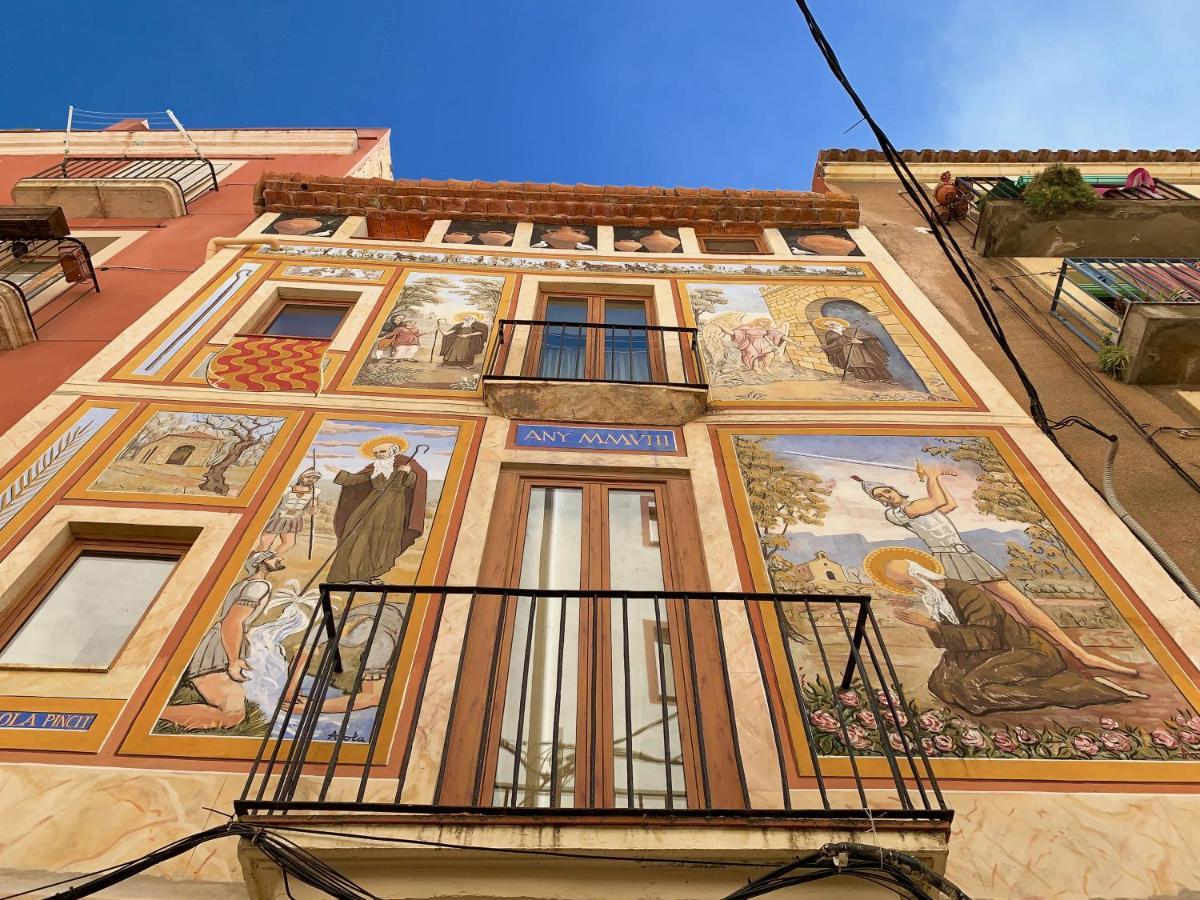 Duplex En Planta Baja Junto A La Catedral Lägenhet Tarragona Exteriör bild