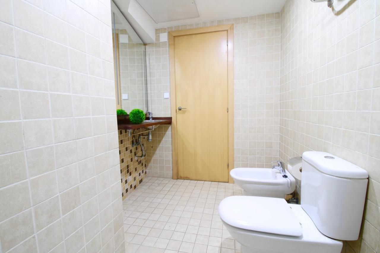 Duplex En Planta Baja Junto A La Catedral Lägenhet Tarragona Exteriör bild